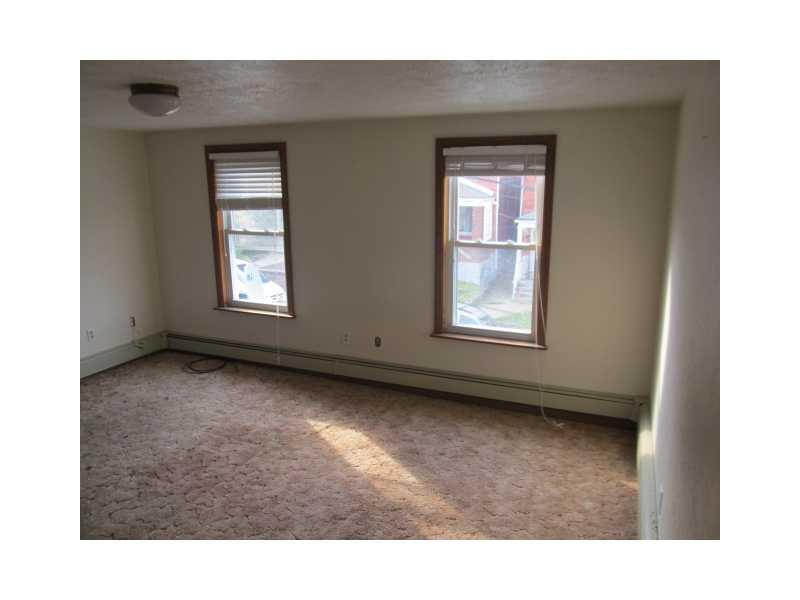 74 Frazier Avenue McKees Rocks, PA 15136 - Photo 8 of 11 Bedroom.
