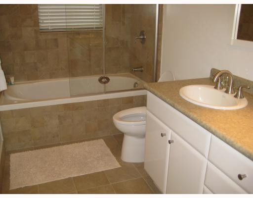 5061 Marina Circle Boca Raton, FL 33486 - Photo 8 of 11 Master Bath/Spa