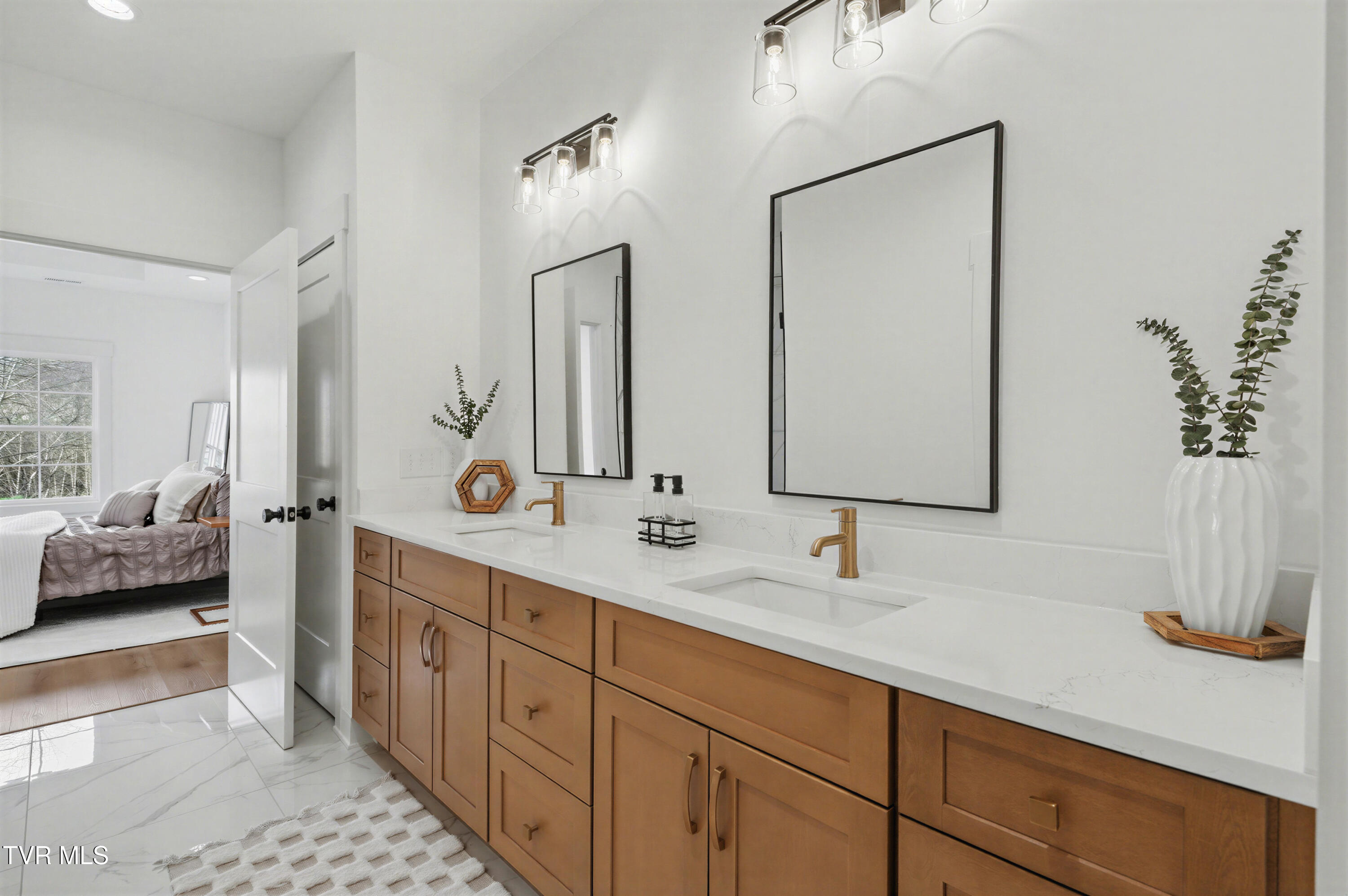 1521 Carroll Creek Road Johnson City, TN 37615 - Photo 15 of 53 The Sister Edit (17)