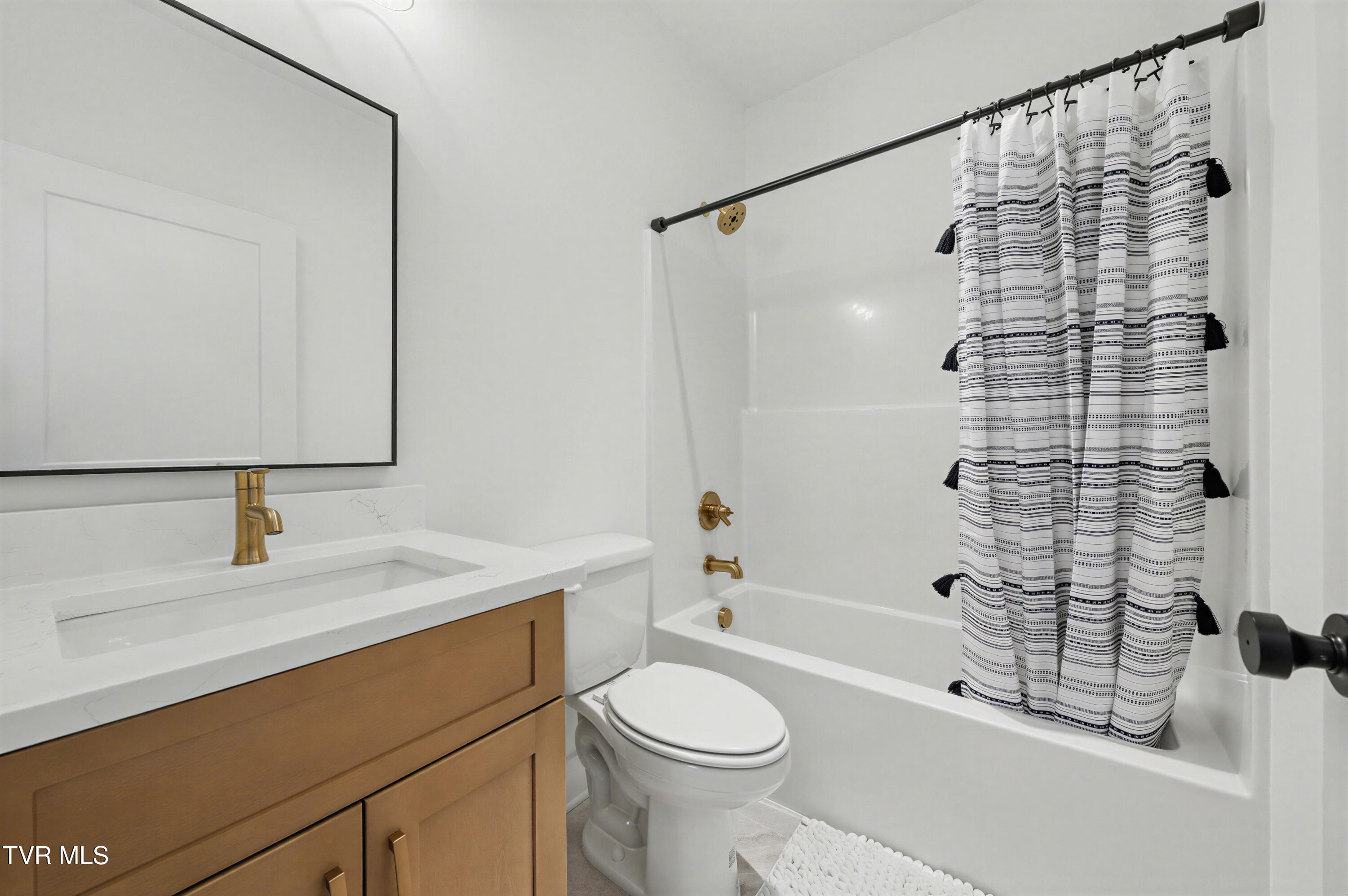 1521 Carroll Creek Road Johnson City, TN 37615 - Photo 5 of 53 The Sister Edit (7)