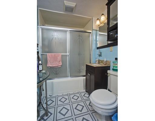 37 Drexel Street Springfield, MA 01104 - Photo 11 of 17