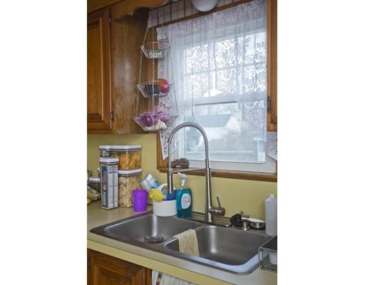 37 Drexel Street Springfield, MA 01104 - Photo 6 of 17