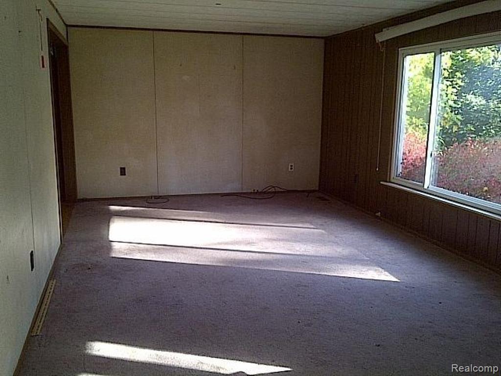 2849 North Lapeer Road Lapeer, MI 48446 - Photo 6 of 6 0007100633952_20131031071334130_6.jpg