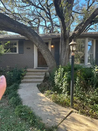 $2,300 | 2608 North 42nd Street, Waco, TX 76710