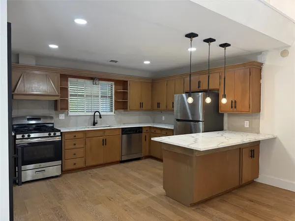 $2,300 | 2608 North 42nd Street, Waco, TX 76710