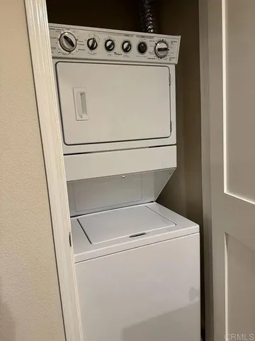 a close up view of washer and dryer