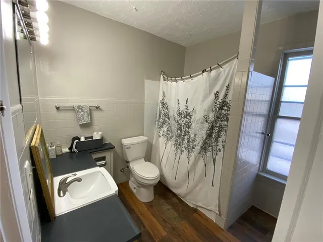 $374,900 | 227 West Fuller Avenue, St. Paul, MN 55103