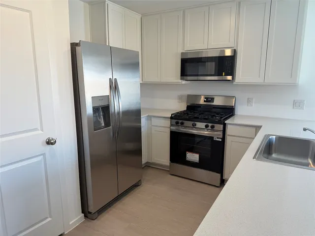 $2,300 | 2527 Night Emerald Drive, Rosharon, TX 77583