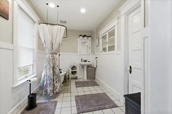 $499,000 | 7930 East Line Road, Kirkland, IL 60146