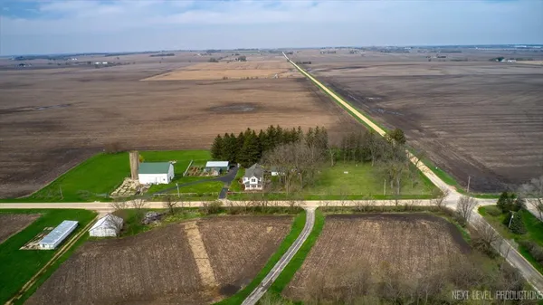 $499,000 | 7930 East Line Road, Kirkland, IL 60146
