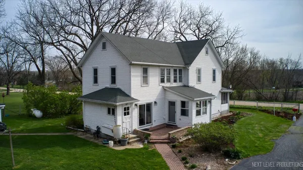 $499,000 | 7930 East Line Road, Kirkland, IL 60146