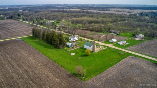 $499,000 | 7930 East Line Road, Kirkland, IL 60146