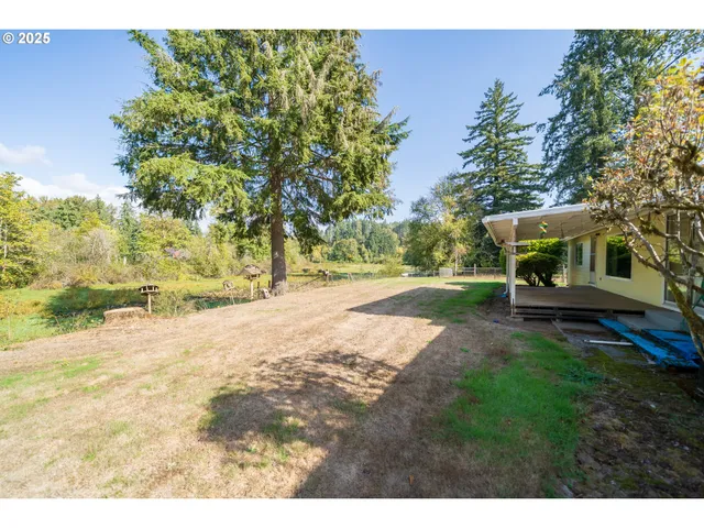 a view of an outdoor space and a yard