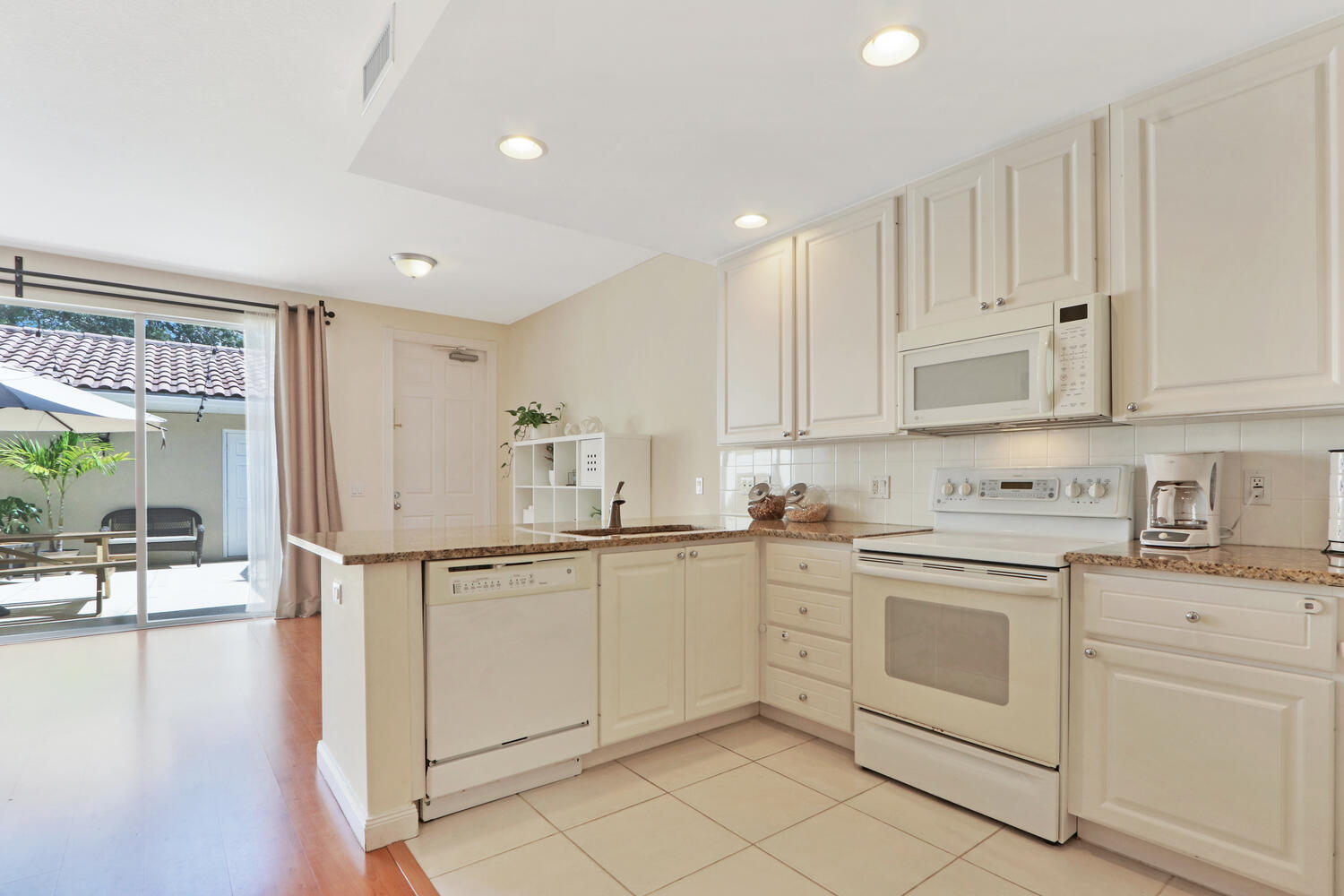 1683 Frederick Small Road Jupiter, FL 33458 - Photo 12 of 48 Kitchen
