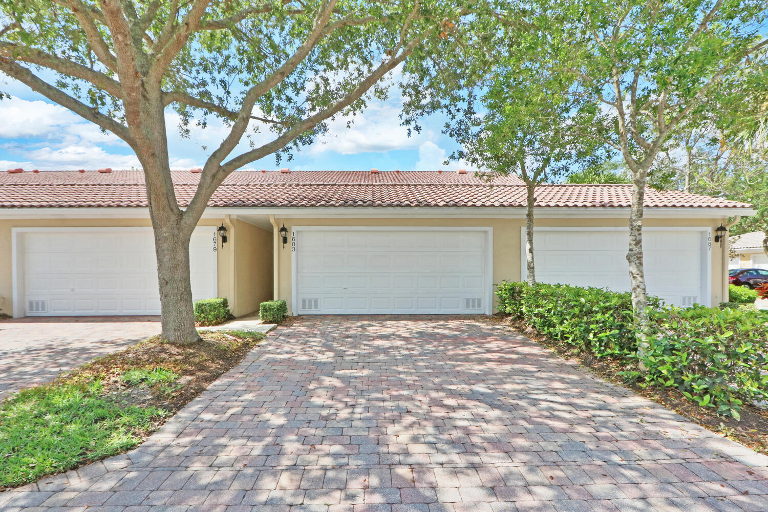 1683 Frederick Small Road Jupiter, FL 33458 - Photo 34 of 48 Garage