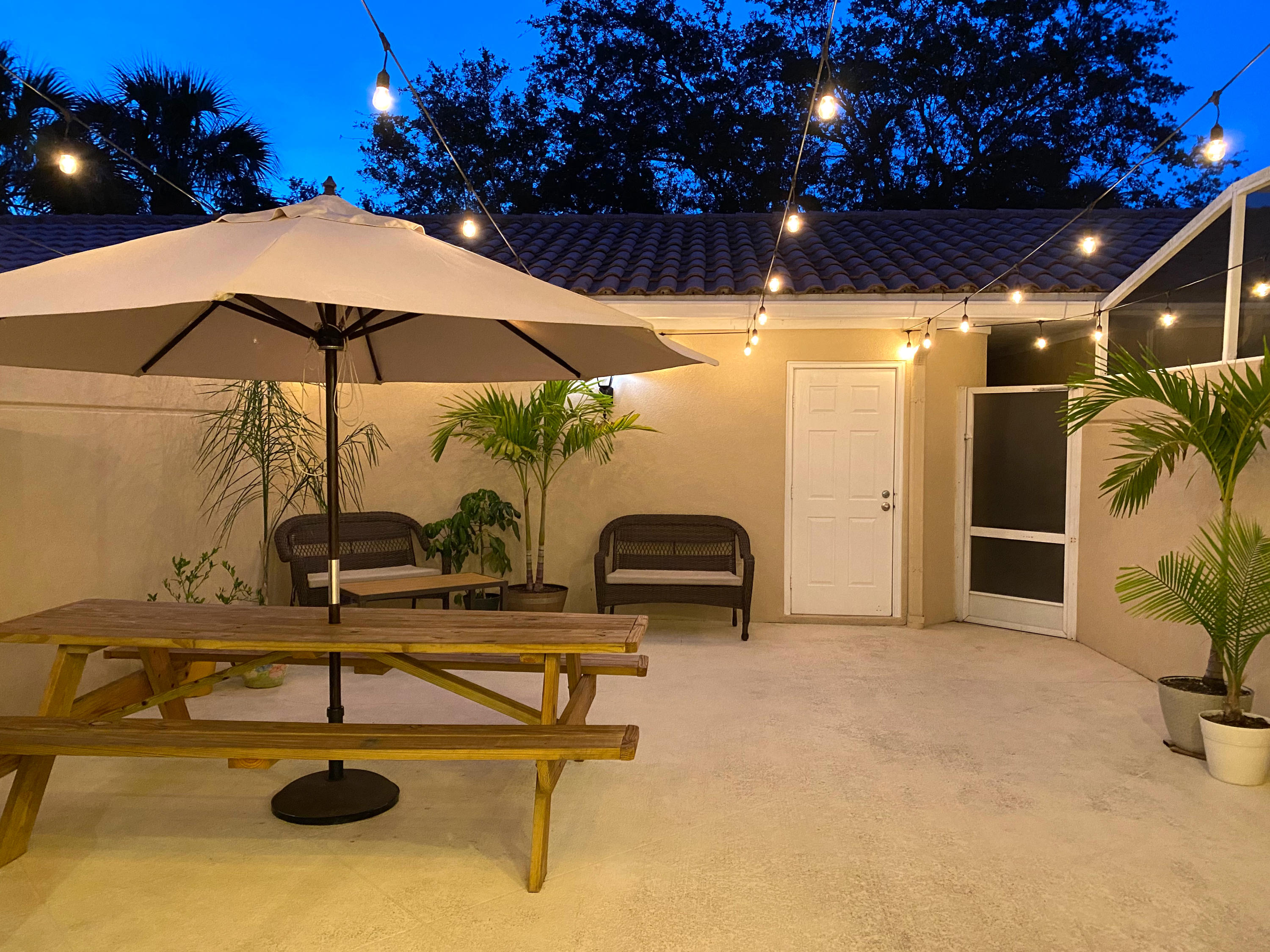 1683 Frederick Small Road Jupiter, FL 33458 - Photo 4 of 48 Court Yard