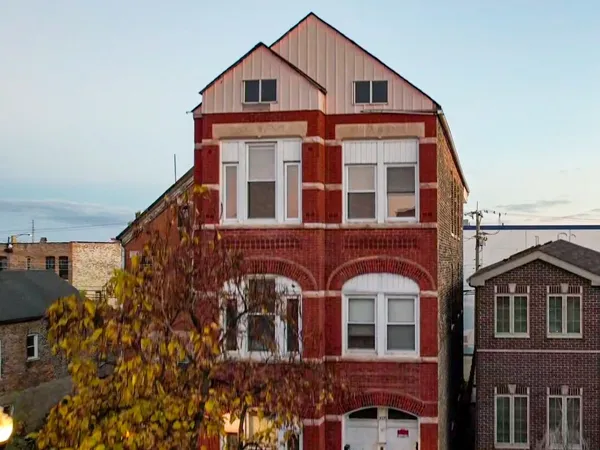 $1,600 | 2025 West Coulter Street, Unit 3, Chicago, IL 60608