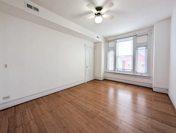 $1,600 | 2025 West Coulter Street, Unit 3, Chicago, IL 60608