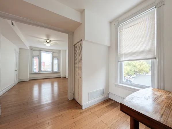 $1,600 | 2025 West Coulter Street, Unit 3, Chicago, IL 60608