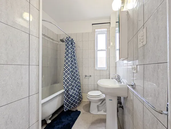 $1,600 | 2025 West Coulter Street, Unit 3, Chicago, IL 60608
