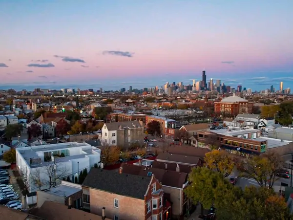 $1,600 | 2025 West Coulter Street, Unit 3, Chicago, IL 60608