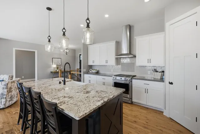 $825,000 | 4152 Hummingbird Path North, Lake Elmo, MN 55042