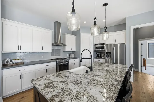 $825,000 | 4152 Hummingbird Path North, Lake Elmo, MN 55042