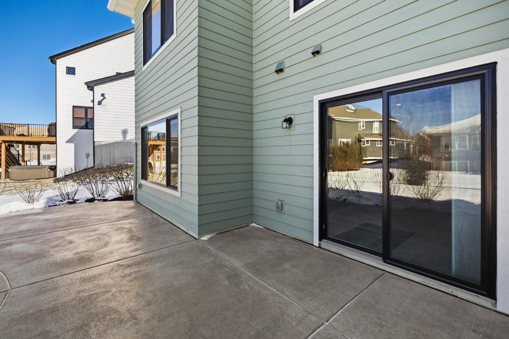 4152 Hummingbird Path North Lake Elmo, MN 55042 - Photo 58 of 70