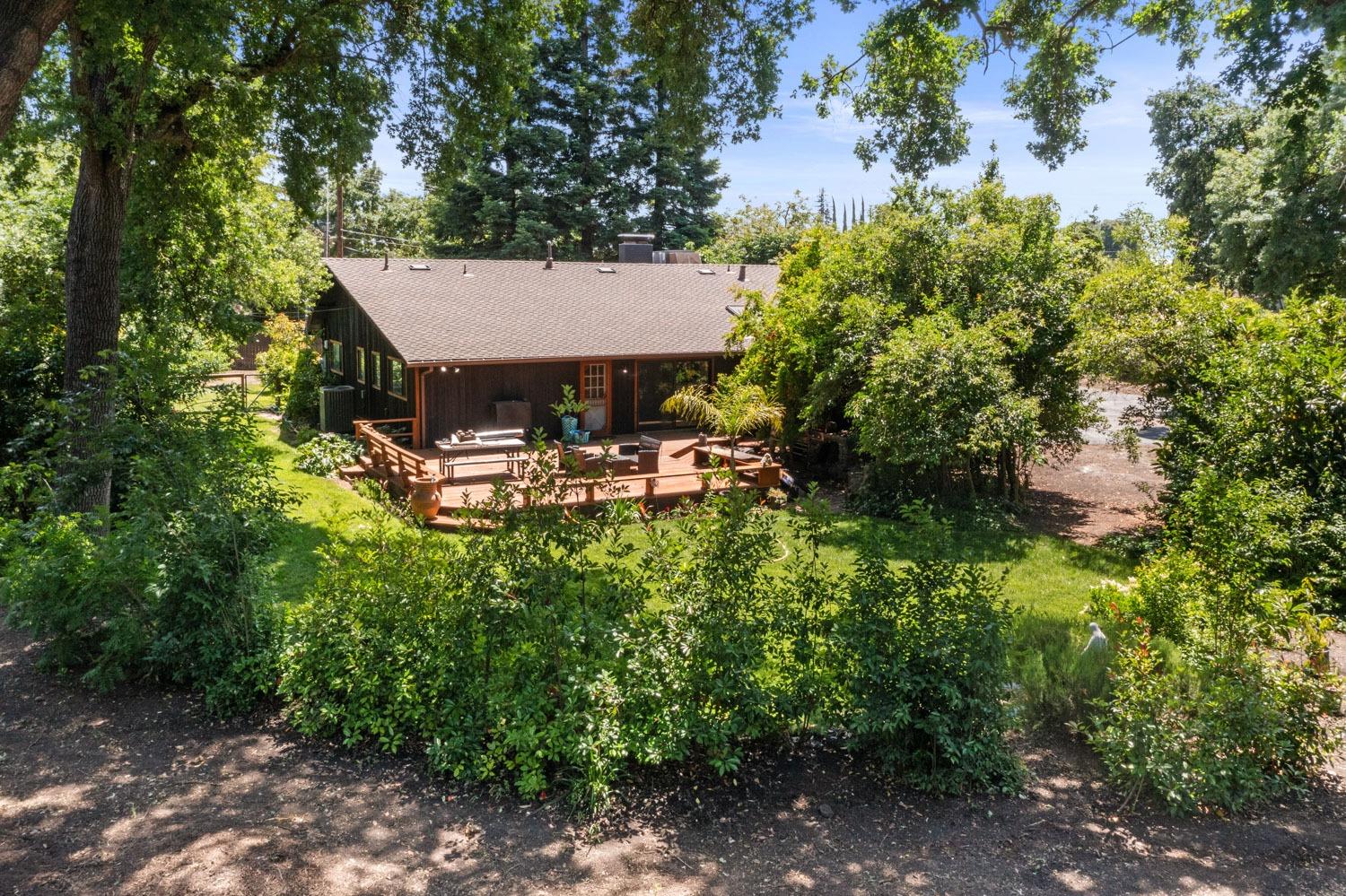 5348 Shippee Lane Stockton, CA 95212 - Photo 3 of 35 a view of a patio with table and chairs and potted plants