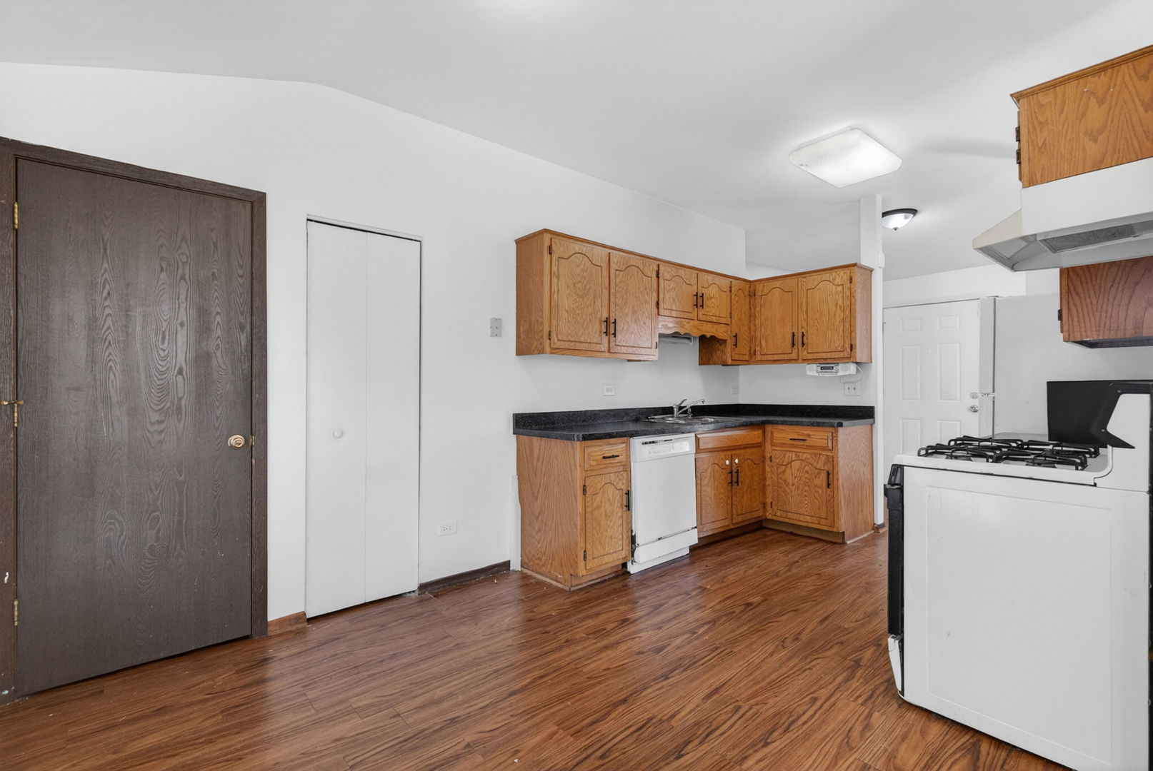 72 White Oaks Road Matteson, IL 60443 - Photo 8 of 42