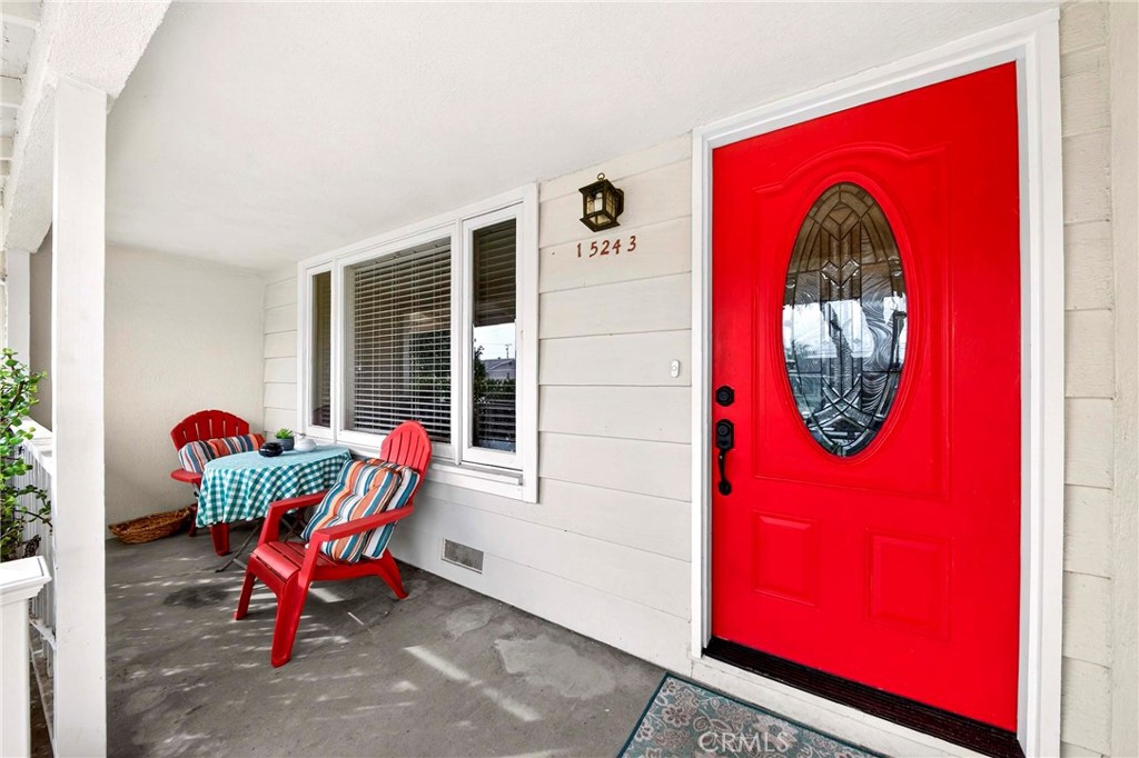 15243 Crosswood Road La Mirada, CA 90638 - Photo 4 of 44 a living room with furniture and a window