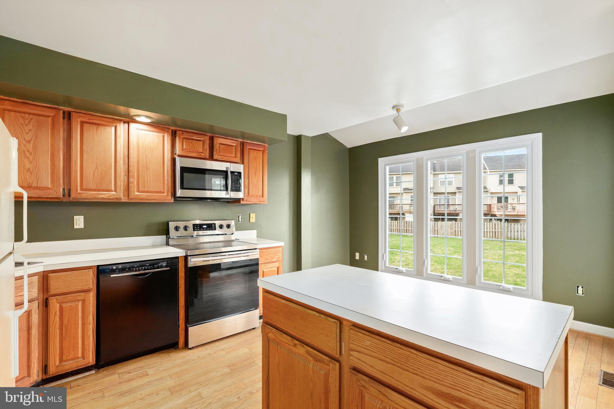 5555 Rivendell Place Frederick, MD 21703 - Photo 8 of 33 Gallery Image 8
