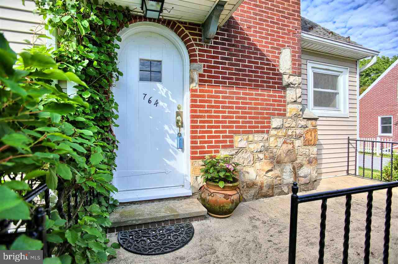 764 Fishburn Road Hershey, PA 17033 - Photo 3 of 25 Gallery Image 3