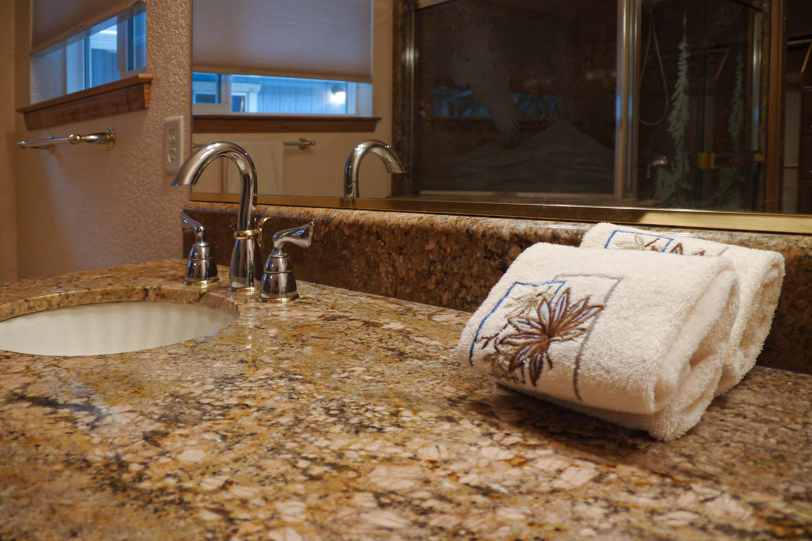 8222 Ritts Mill Road Shingletown, CA 96088 - Photo 35 of 50 Master Bathroom Granite Counter Detail