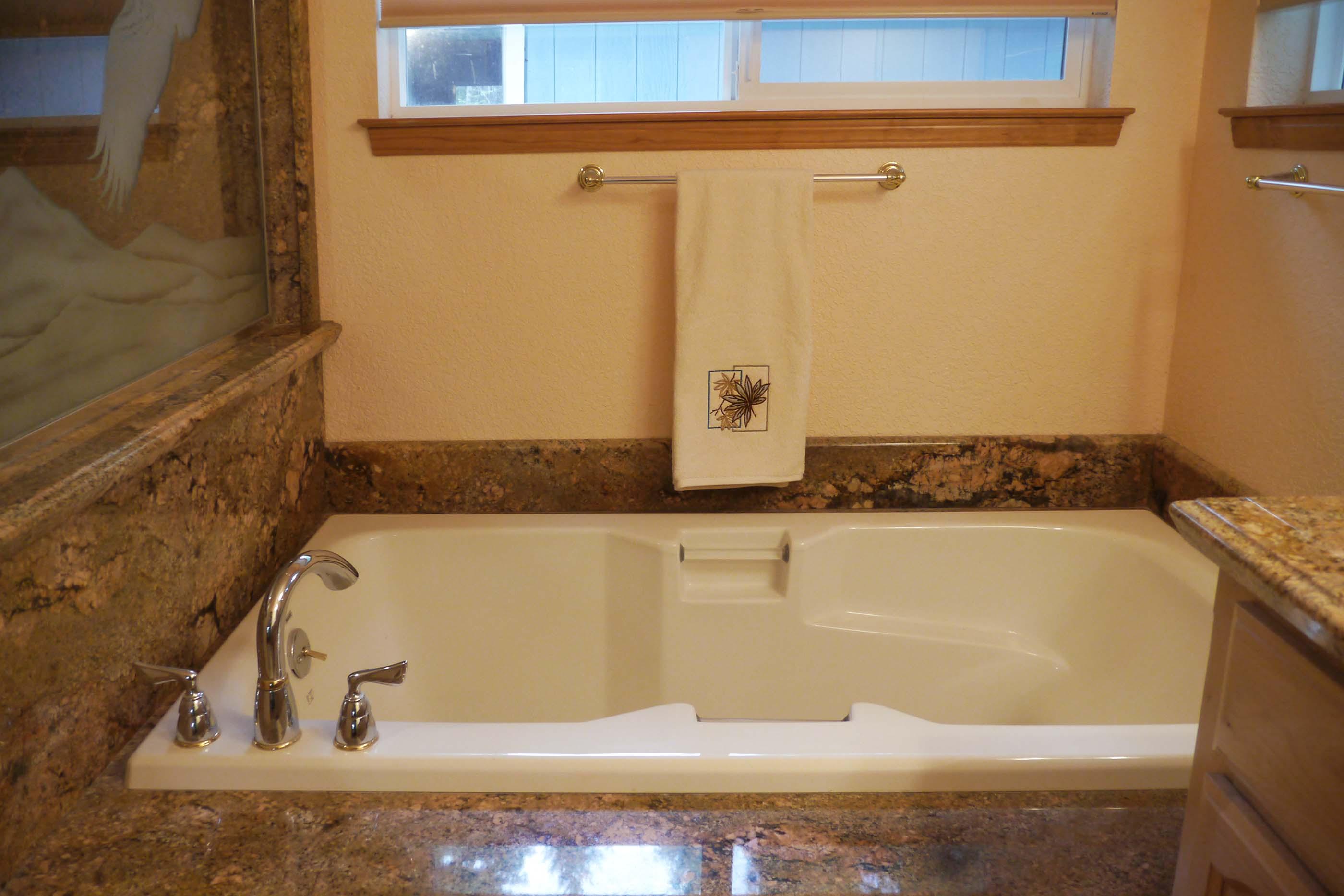 8222 Ritts Mill Road Shingletown, CA 96088 - Photo 36 of 50 Master Tub