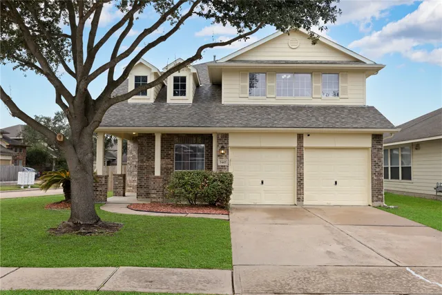 $2,100 | 7447 Oakwood Canyon Drive, Cypress, TX 77433