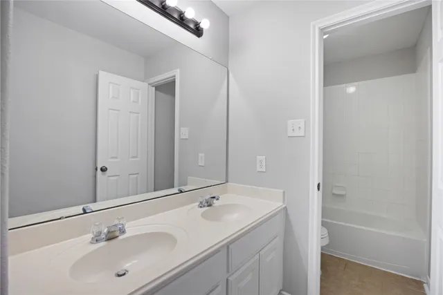 $2,100 | 7447 Oakwood Canyon Drive, Cypress, TX 77433