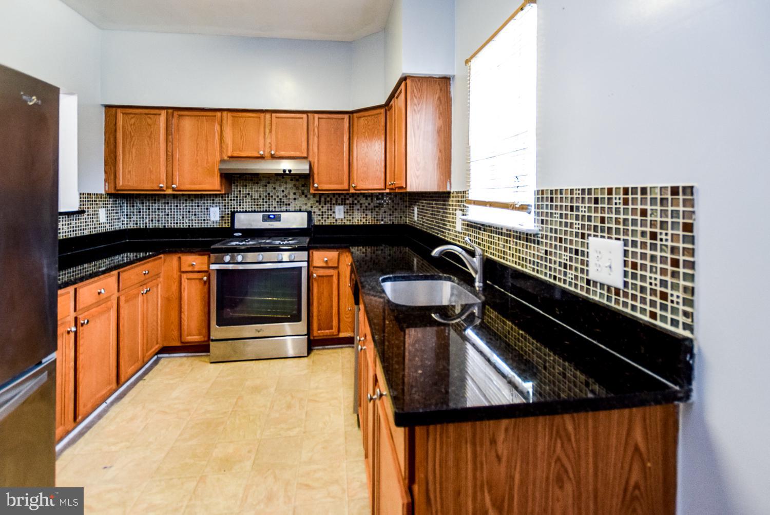 4111 Orchard Ridge Boulevard Baltimore, MD 21213 - Photo 12 of 28 Kitchen