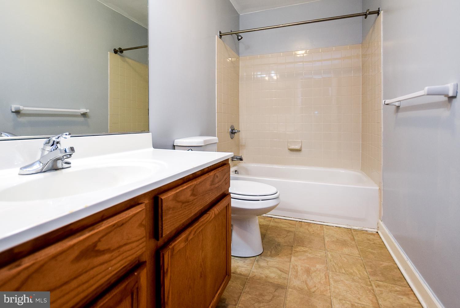 4111 Orchard Ridge Boulevard Baltimore, MD 21213 - Photo 16 of 28 Bath
