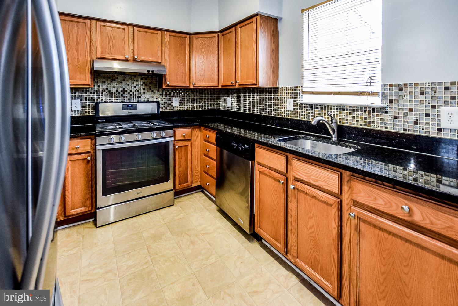 4111 Orchard Ridge Boulevard Baltimore, MD 21213 - Photo 10 of 28 Kitchen
