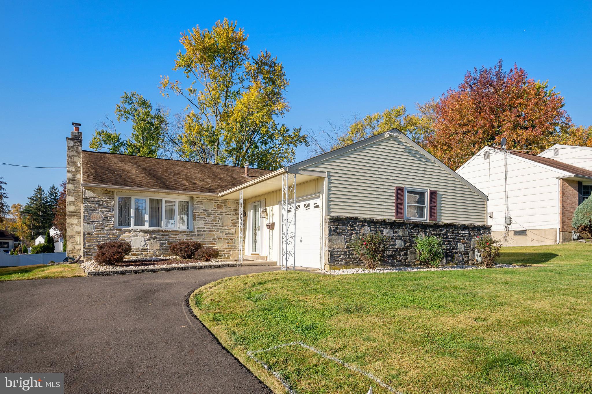 338 Hogeland Road Southampton, PA 18966 - Photo 1 of 29 Front View - Stone & Vinyl Siding