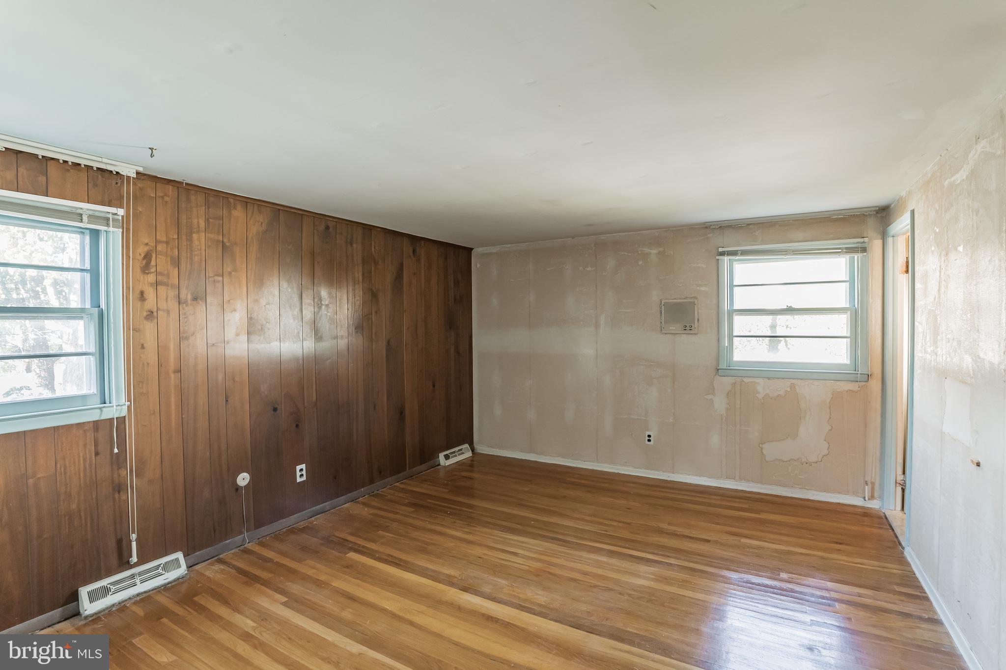 338 Hogeland Road Southampton, PA 18966 - Photo 13 of 29 Primary Bedroom With Hardwood Floors