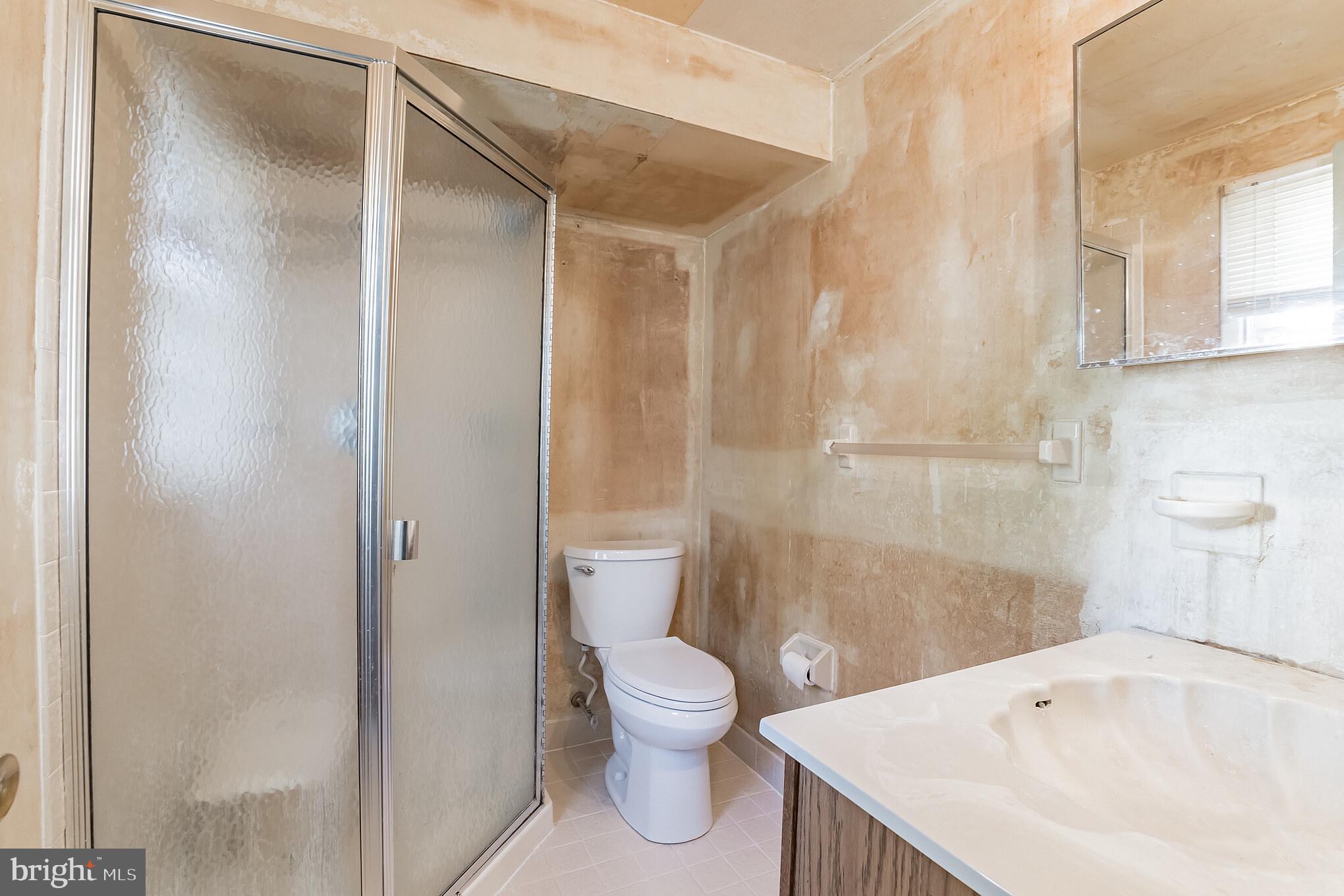 338 Hogeland Road Southampton, PA 18966 - Photo 15 of 29 Full Bath With Stall Shower In Primary Bedroom