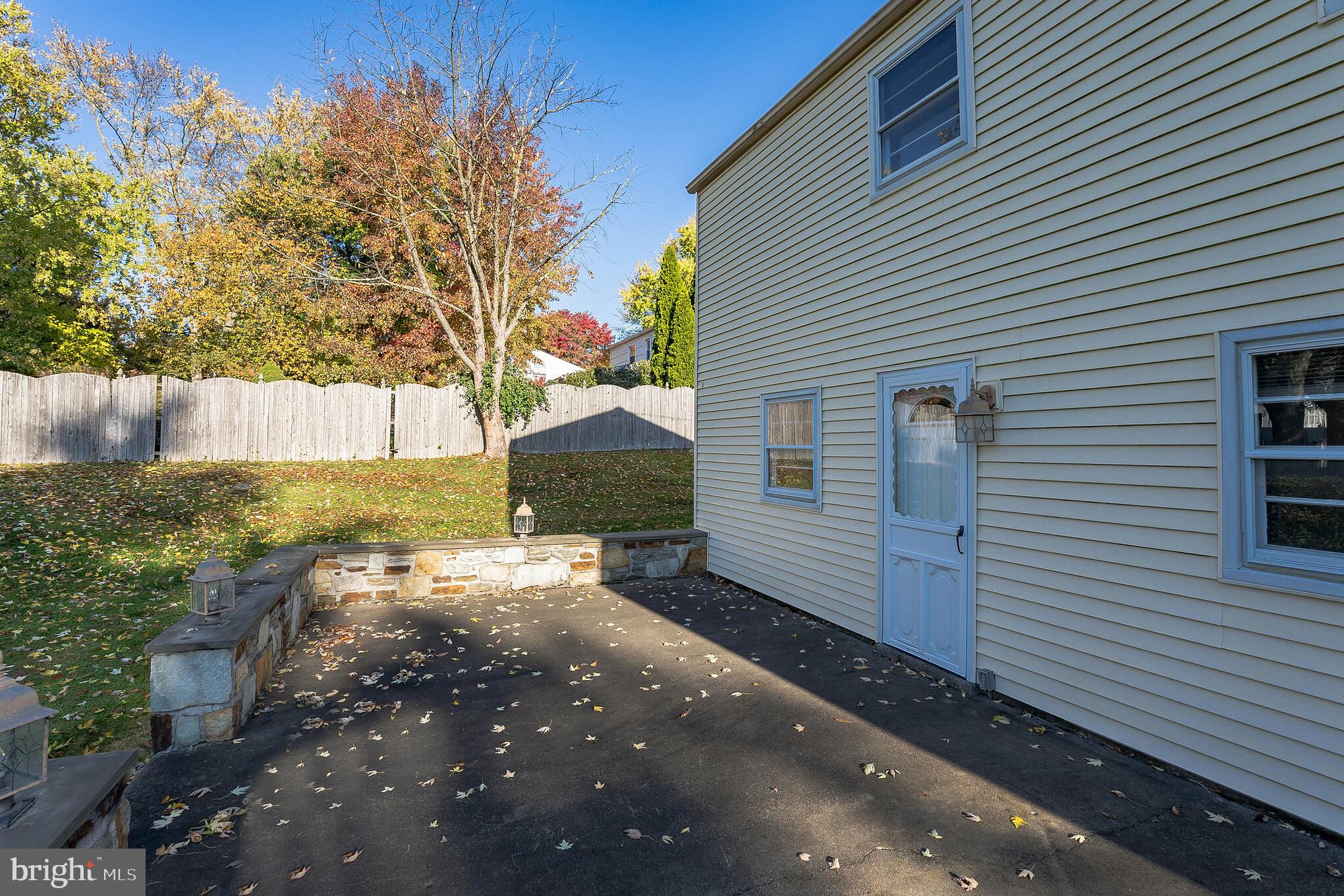 338 Hogeland Road Southampton, PA 18966 - Photo 26 of 29 Rear Patio