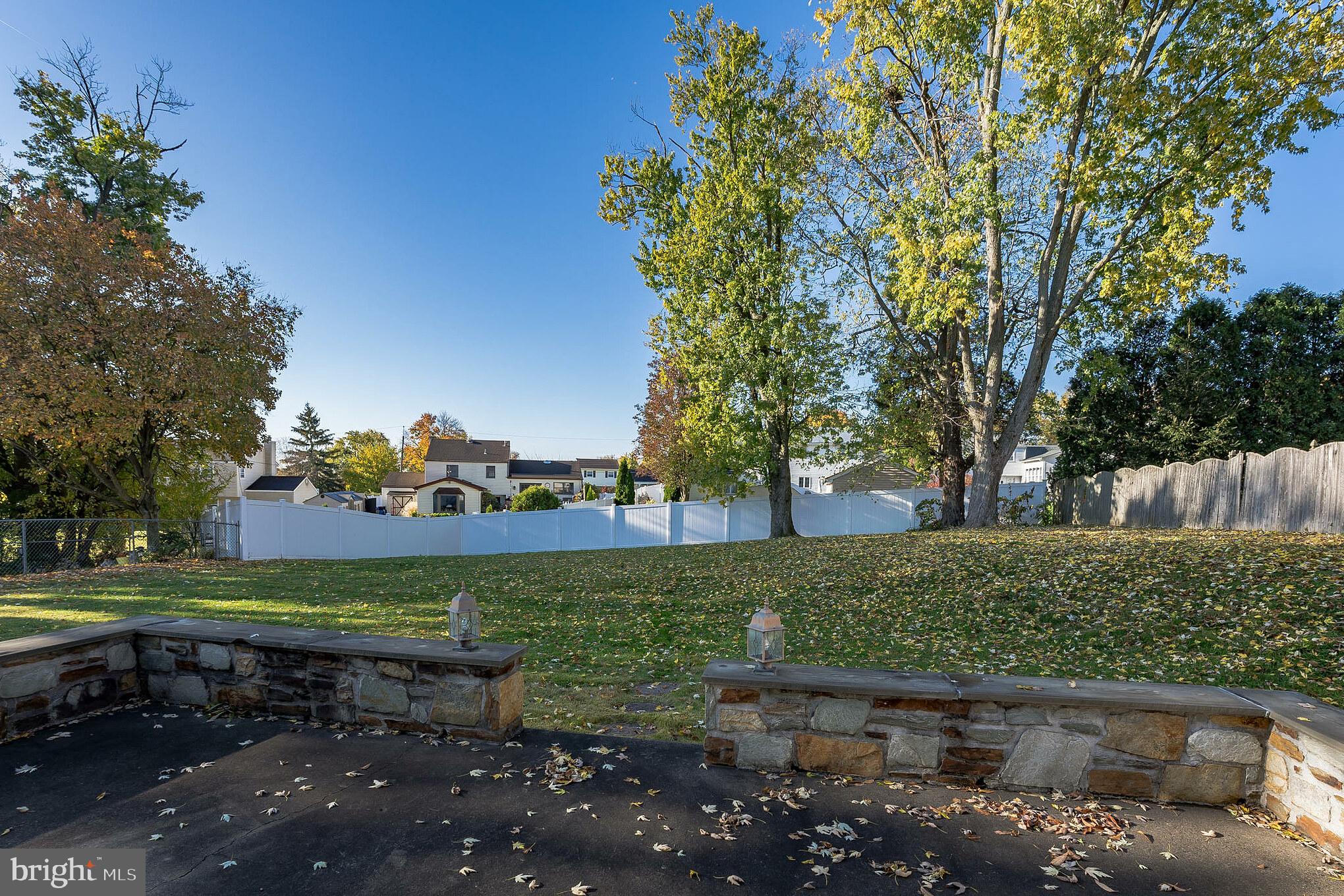 338 Hogeland Road Southampton, PA 18966 - Photo 28 of 29 Nice Back Yard From Patio