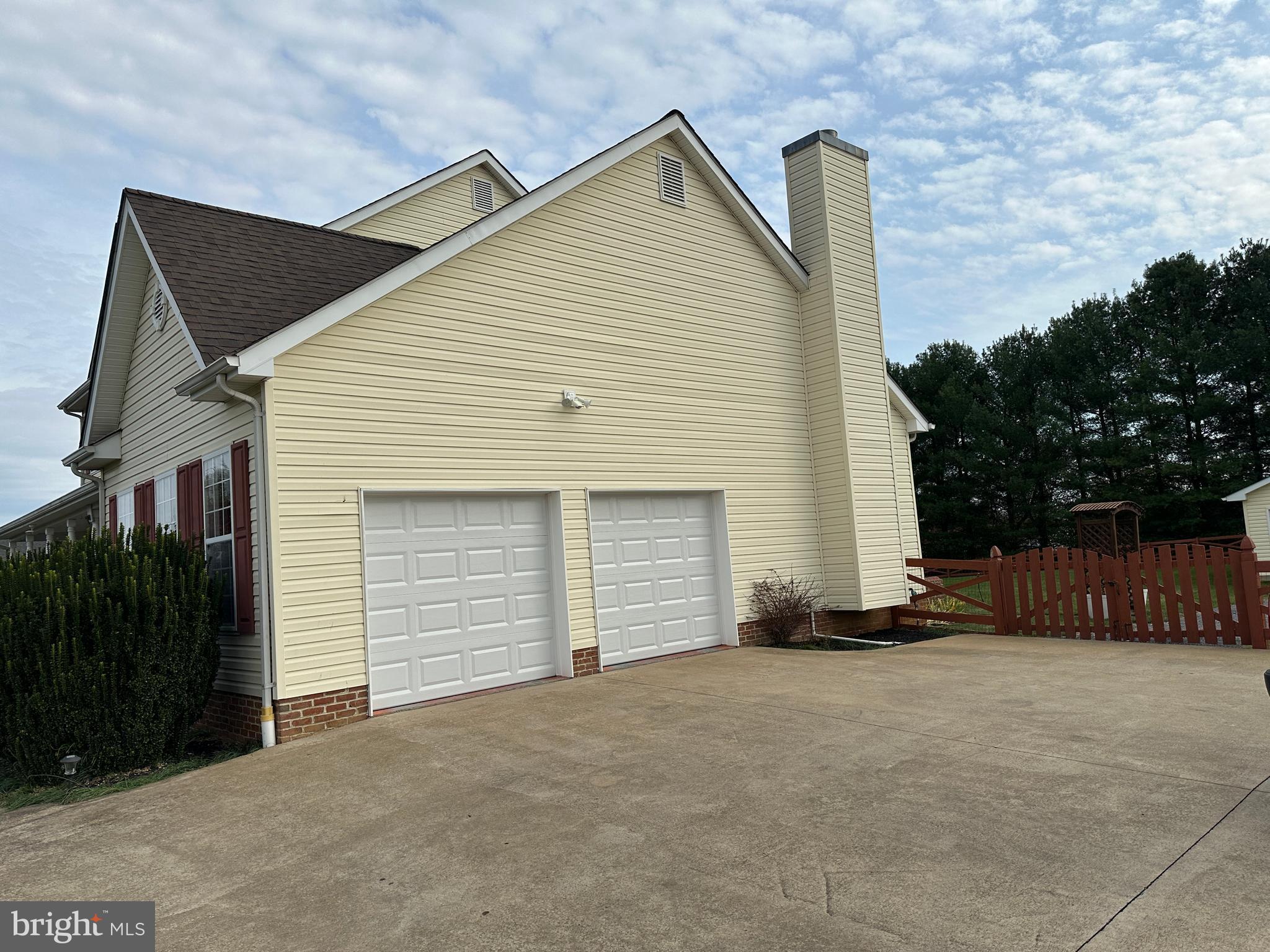 201 Vista Lane White Post, VA 22663 - Photo 6 of 61