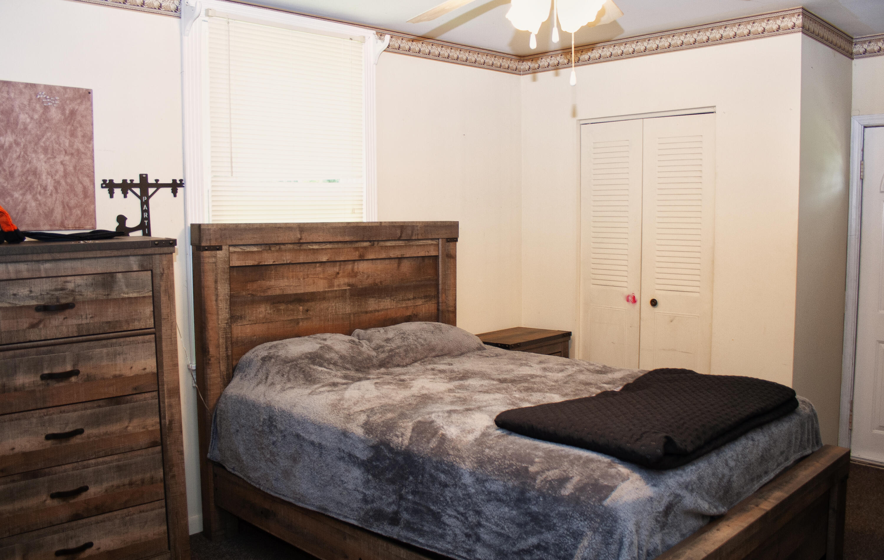 234 Evergreen Road Flat Lick, KY 40935 - Photo 19 of 33 Rear Left Bedroom