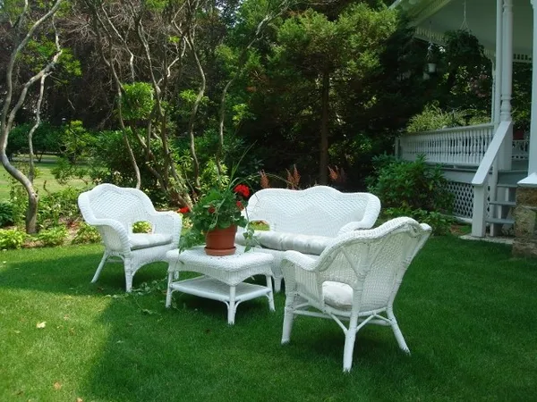 $5,000 | 589 Bellevue Avenue, Newport, RI 02840