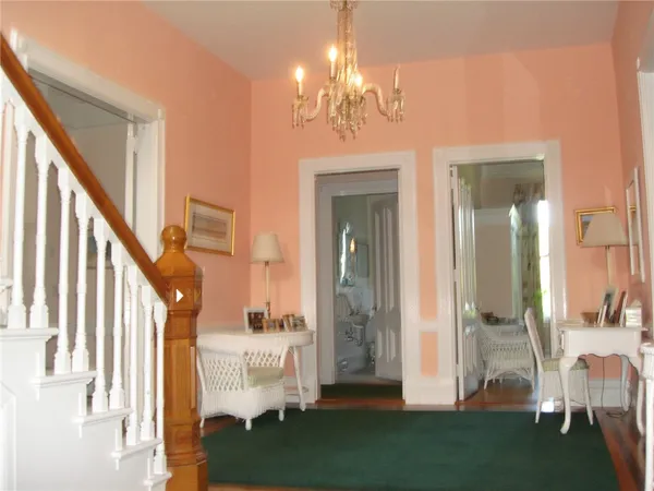 $5,000 | 589 Bellevue Avenue, Newport, RI 02840