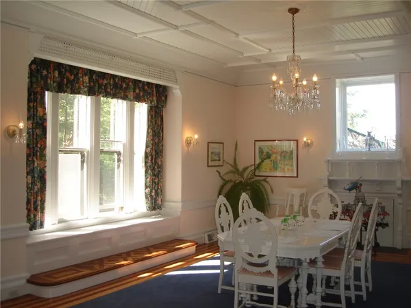 $5,000 | 589 Bellevue Avenue, Newport, RI 02840